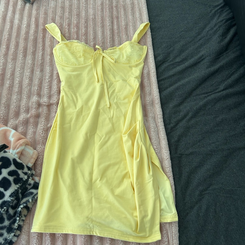 Elegant Yellow Mini Dress